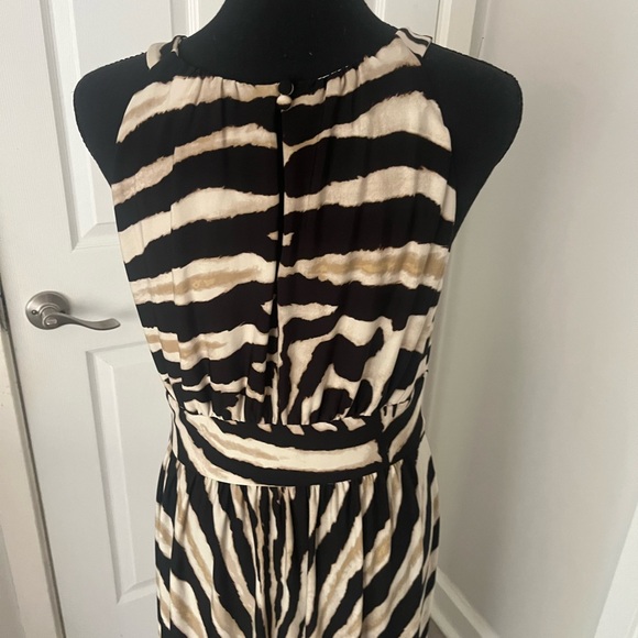 Zebra Print Maxi- The Most Flattering Dress! - Picture 2 of 3